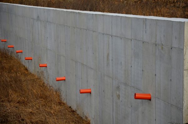 Cost of Retaining Wall Drainage in Rochester
